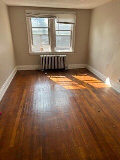 Building Photo - 1421 Ryland Ave