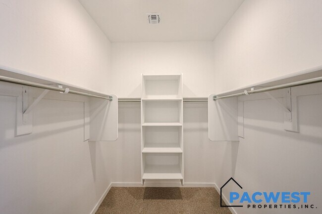 Building Photo - Your new home for lease!