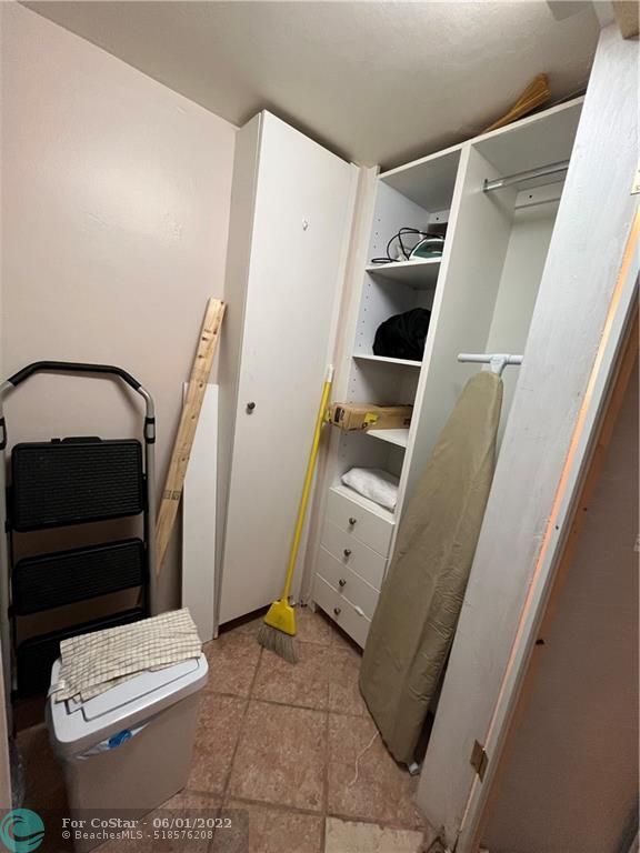 Building Photo - 4040 Galt Ocean Dr