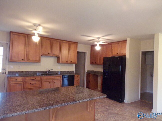 Building Photo - 14004 Hermosa Dr SW