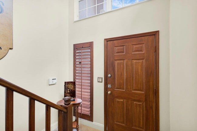 Building Photo - 222 Legendary Cir