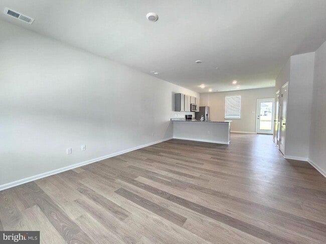 Building Photo - 1410 SUGARPLUM Ln