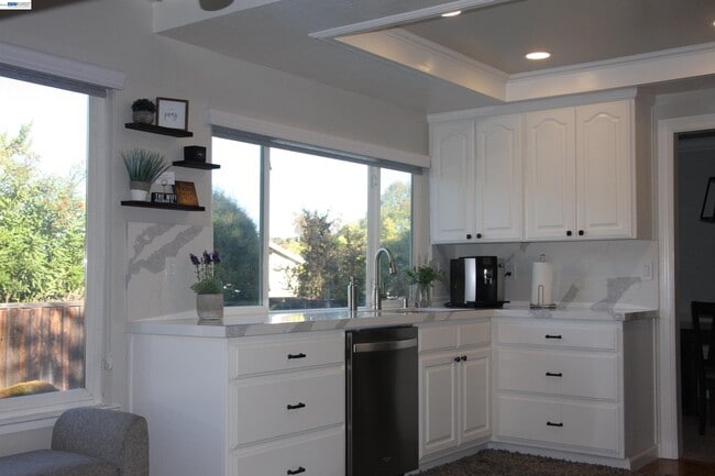 Building Photo - 3253 Pomace Ct