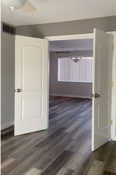 Building Photo - 4210 Ironwood Cir