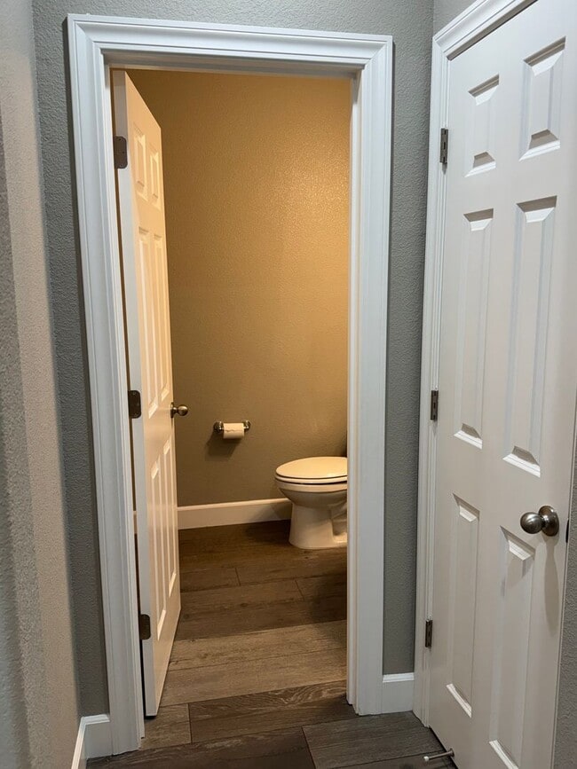 Building Photo - A Great House to Call Home!