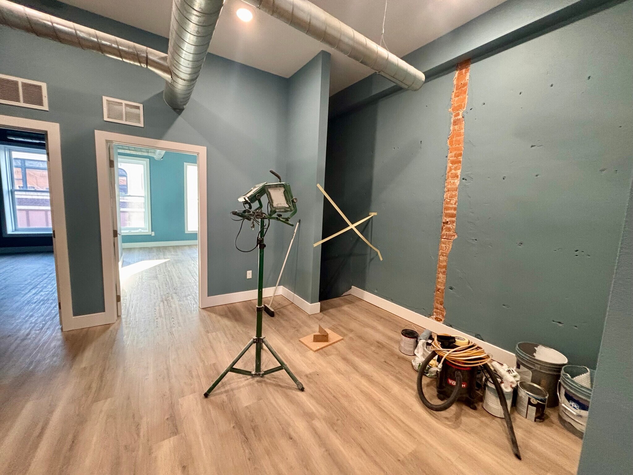 Building Photo - 315 E Main St