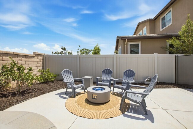 Building Photo - 30440 Tetrault Ct