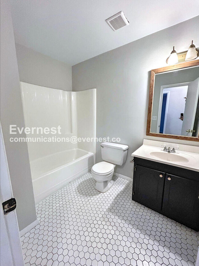 Building Photo - 2884 Millwheel Rd