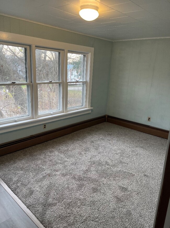 Building Photo - 424 Pine St