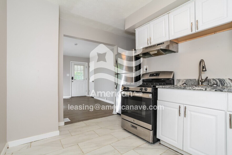 Building Photo - 1726 Gellenbeck St