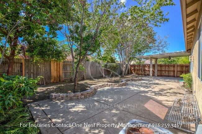 Building Photo - charming 3-bedroom, 2-bathroom single-level home