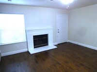 Building Photo - Very Nice Condo