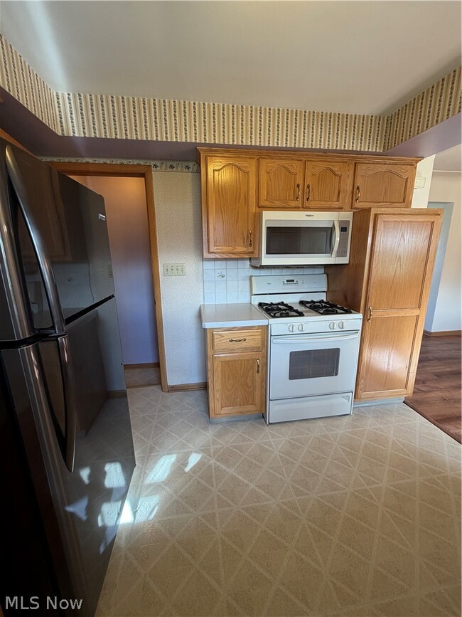 Building Photo - 8615 Chesterton Dr