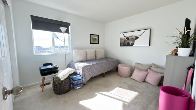 Building Photo - 965 N Waterloo Ct