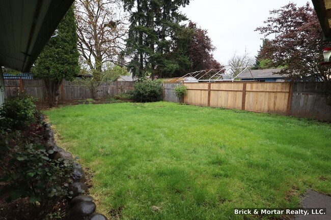 Building Photo - 3-Bedroom 1.5-Bathroom house in Stayton, OR