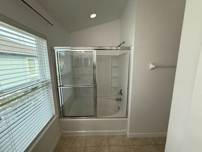 Building Photo - 1711 San Jacinto Cir