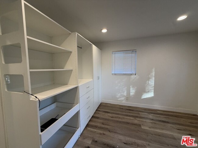 Building Photo - 8541 Dempsey Ave