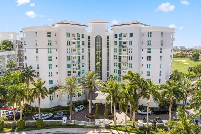 Building Photo - 500 SE Mizner Blvd