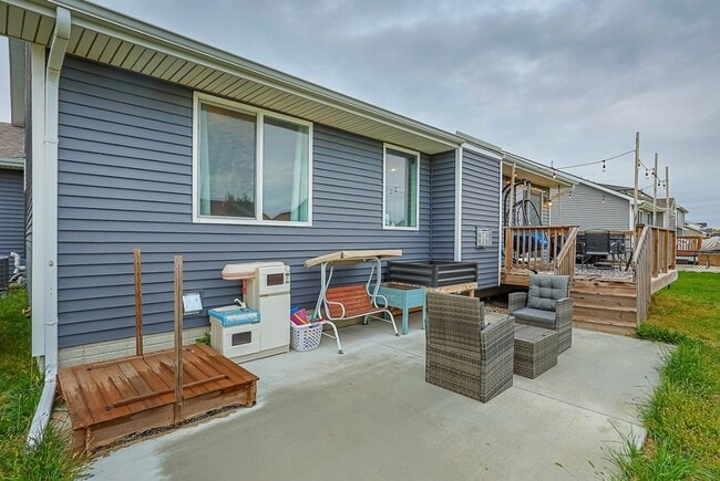 Building Photo - 1225 Cedar St