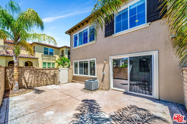 Building Photo - 23904 Calle Del Sol Dr