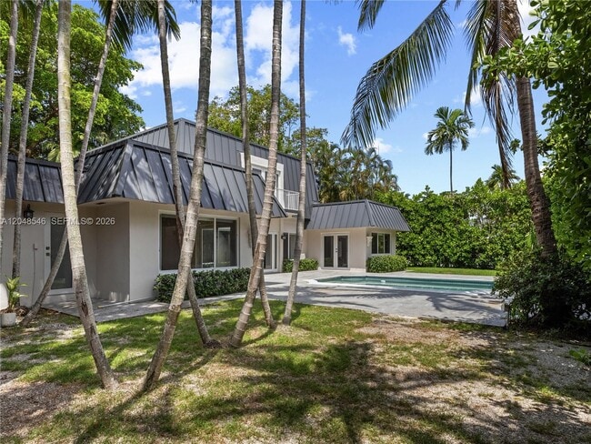 Building Photo - 651 S Mashta Dr