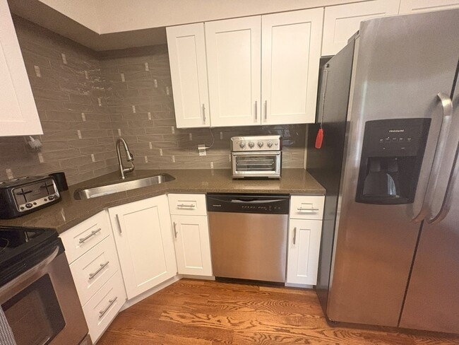 Building Photo - 2BD, 1BA Apartment for Lease in Lafayette