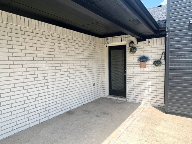 Building Photo - Updated 4 Bed Home in Killeen!