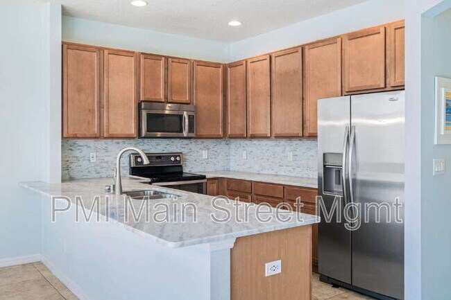 Building Photo - 541 Las Fuentes Dr