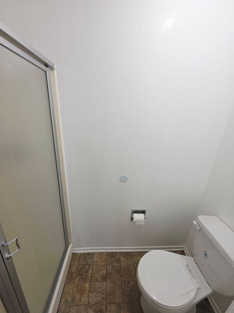 Building Photo - 319 Concord St