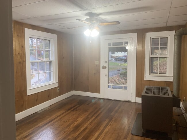 Building Photo - 39 Shady Oak Dr