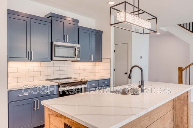 Building Photo - 3554 N Tyler Ct