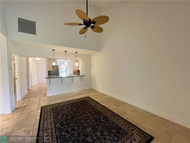 Building Photo - 10253 Riverbend Terrace