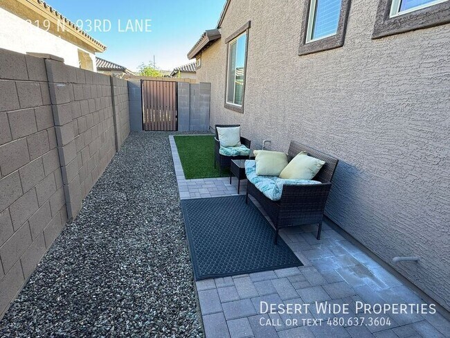 Building Photo - 4319 N 93rd Ln