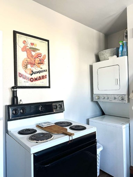 Building Photo - 41 Intervale Ave