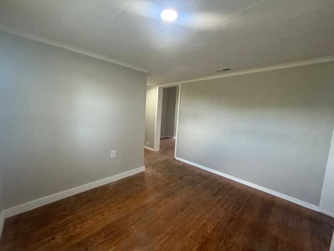 Building Photo - 3 Bedroom 1 Bathroom Home in Greene County...