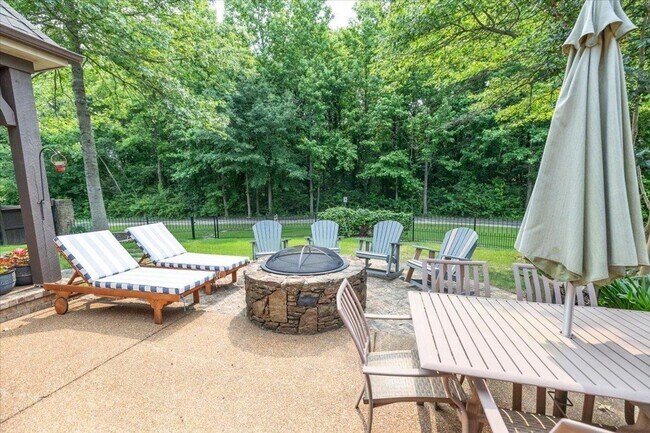 Building Photo - Lakeland TN Gorgeous Home for Lease