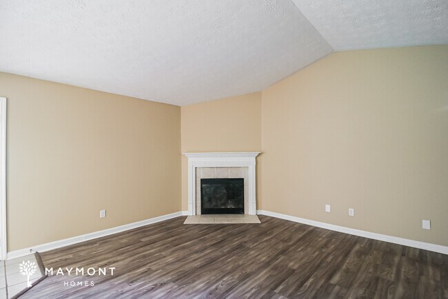 Building Photo - 101 Live Oak Dr