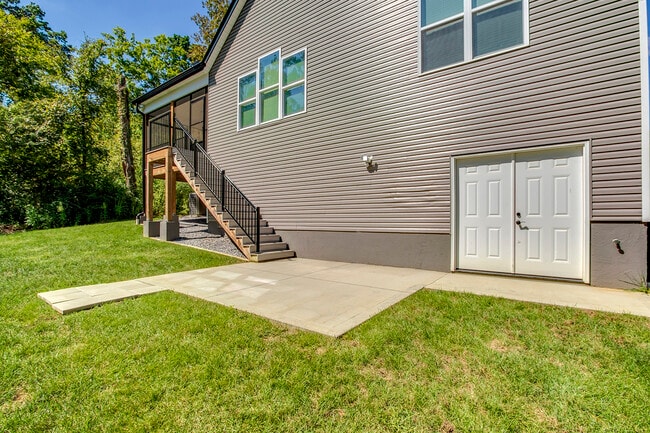 Building Photo - 310 Dudala Way