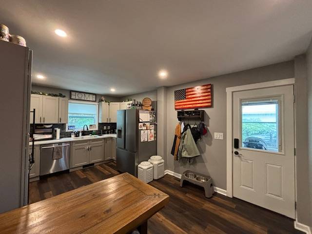 Building Photo - 122 Saratoga Ave