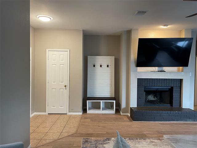 Building Photo - 6420 Lasalle Ln