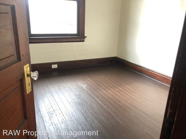 Building Photo - 4 br, 1 bath House - 1818 Clarion Ave.