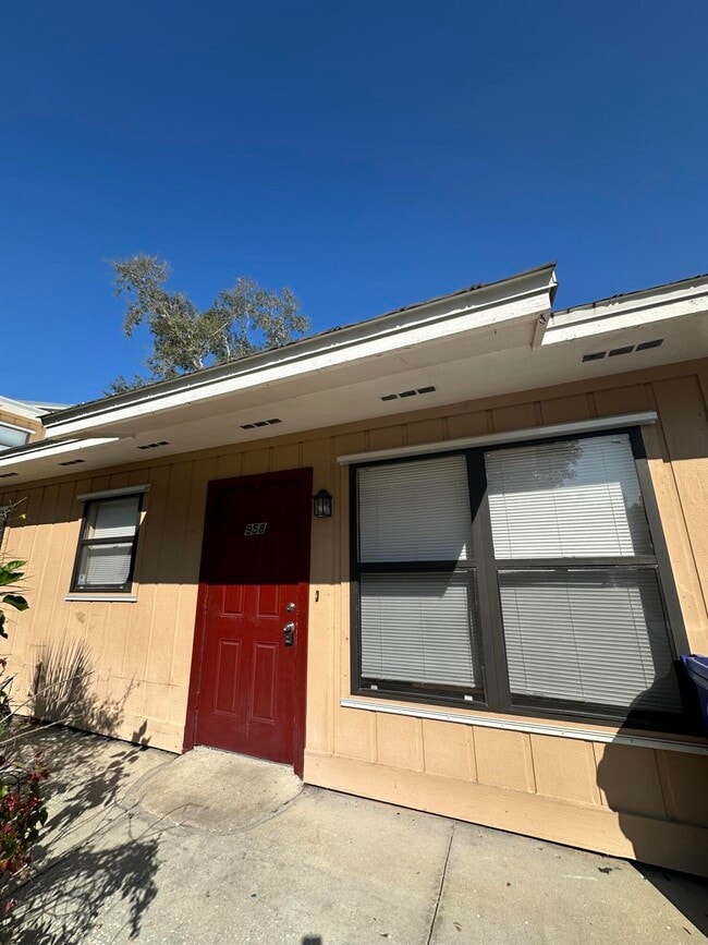 Building Photo - 958 Louisiana Ave