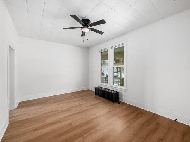 Building Photo - 49 S Liberty St