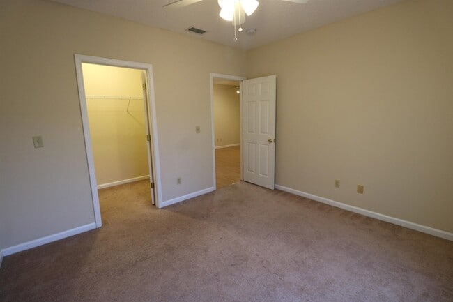 Building Photo - 825 Anastasia Blvd