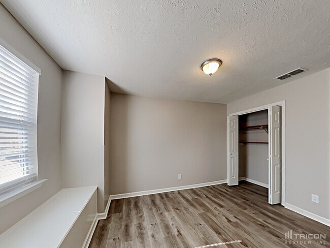 Building Photo - 80 Vincent Ln