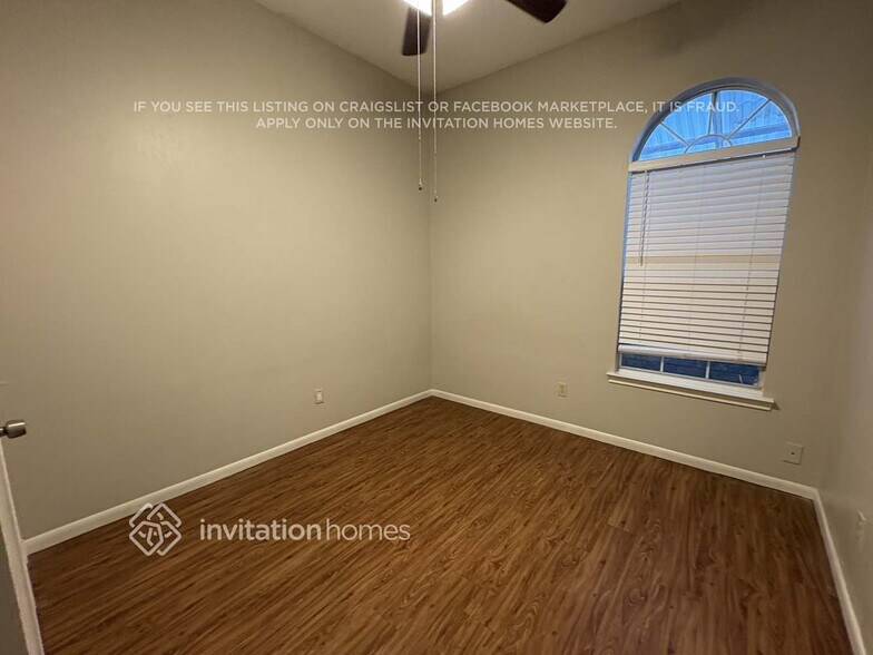 Building Photo - 922 Gaynor Ave