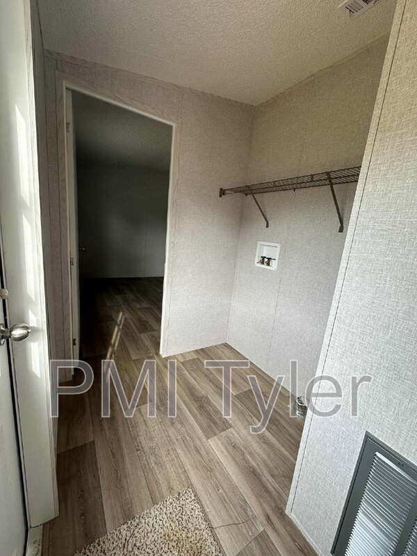 Building Photo - 126 Sugar Maple Ln