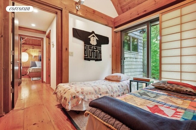 Building Photo - 15 Bull Path Cl