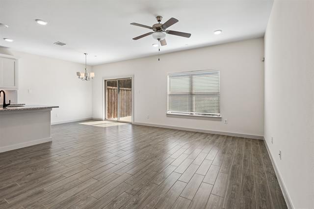 Building Photo - 2716 Starburst Dr
