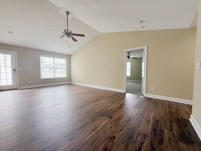 Building Photo - 3-Bedroom Home with Garage in The Reserve